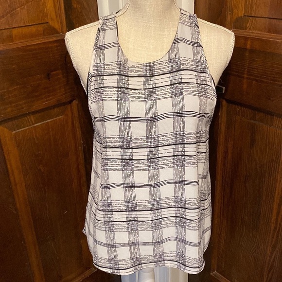 Papermoon black and white sleeveless layered blouse - Picture 1 of 8
